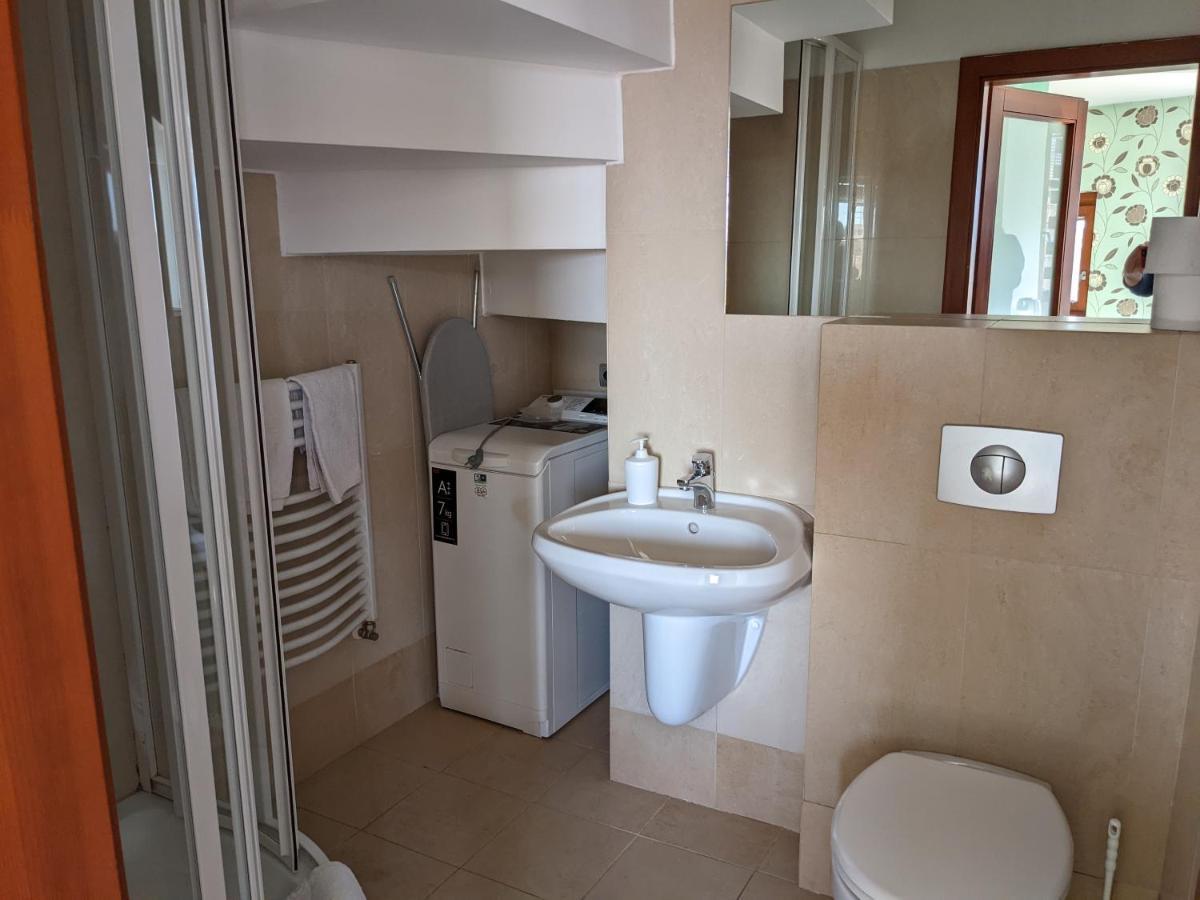 Minaret Apartman เอ็กเกอร์ ภายนอก รูปภาพ